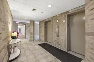 1400 Smokey Wood Dr, Pittsburgh, PA 15218 - Photo 4
