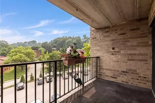 1400 Smokey Wood Dr, Pittsburgh, PA 15218 - Photo 12