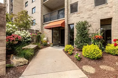 1400 Smokey Wood Dr #406, Pittsburgh, PA 15218 - Photo 1