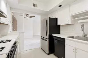 1400 Smokey Wood Dr, Pittsburgh, PA 15218 - Photo 24