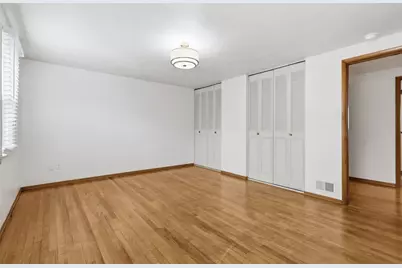 1260 Delfield Dr, Bethel Park, PA 15102 - Photo 24