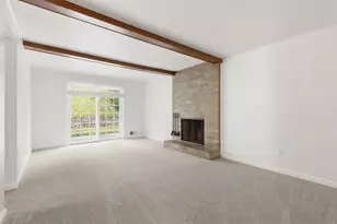 1260 Delfield Dr, Bethel Park, PA 15102 - Photo 18
