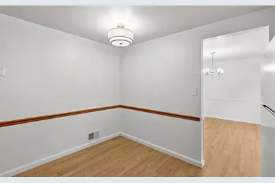 1260 Delfield Dr, Bethel Park, PA 15102 - Photo 16