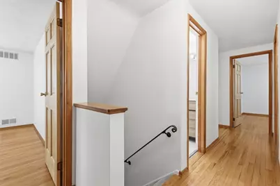 1260 Delfield Dr, Bethel Park, PA 15102 - Photo 22