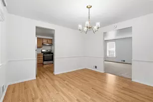 1260 Delfield Dr, Bethel Park, PA 15102 - Photo 12