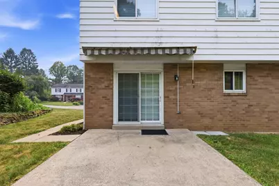 1260 Delfield Dr, Bethel Park, PA 15102 - Photo 38