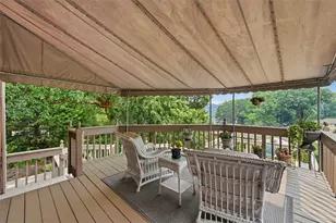 2625 Fairgreen Dr, Pittsburgh, PA 15241 - Photo 16