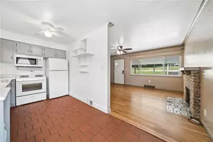 549 Idaho Ave, Pittsburgh, PA 15147 - Photo 10