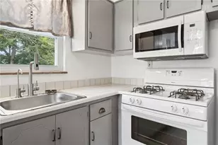 549 Idaho Ave, Pittsburgh, PA 15147 - Photo 8