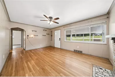 549 Idaho Ave, Pittsburgh, PA 15147 - Photo 4