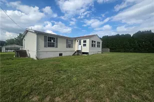 1242 Clark St, McKeesport, PA 15131 - Photo 2
