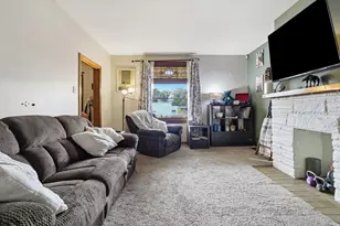 878 McIntire Wy, Brackenridge, PA 15014 - Photo 8