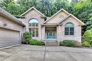41 Brookdale Dr, Hempfield Township, PA 15601 - Photo 1