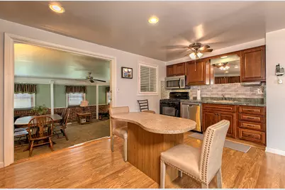 12 Shawnee Drive, Hempfield Township, PA 15601 - Photo 4