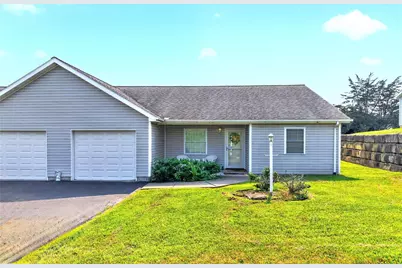 8 Amy Lyne Dr, Smithfield, PA 15478 - Photo 2