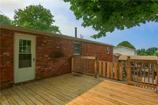 615 Whistler Dr, Rochester, PA 15074 - Photo 4