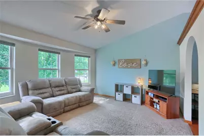 726 Kilbuck Drive, Cranberry Township, PA 16066 - Photo 6