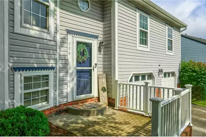 726 Kilbuck Drive, Cranberry Township, PA 16066 - Photo 2