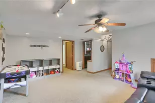 726 Kilbuck Dr, Cranberry Township, PA 16066 - Photo 32