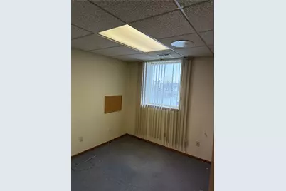 537 Lincoln Hwy, East McKeesport, PA 15035 - Photo 24