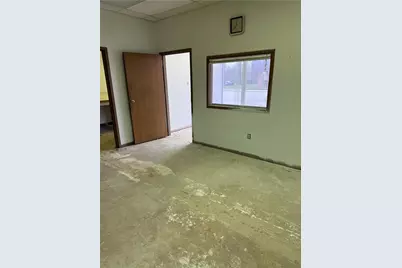 537 Lincoln Hwy, East McKeesport, PA 15035 - Photo 14