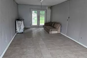 583 Cedardale, North Huntingdon, PA 15642 - Photo 10