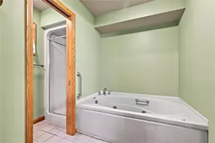 195 Jonathan Pl, Hermitage, PA 16148 - Photo 18
