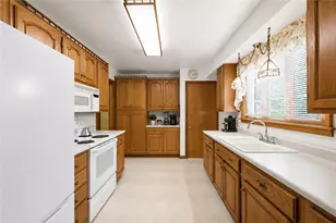 187 Fairmont Rd, Fairview Township, PA 16025 - Photo 8