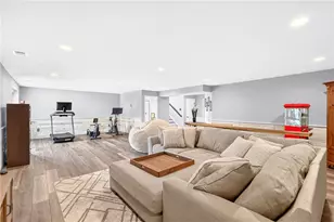 4453 Walnut Ridge Cir, South Fayette, PA 15057 - Photo 4
