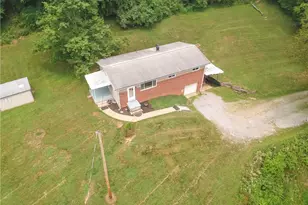 286 Dobson Rd, Adams Township, PA 16046 - Photo 6