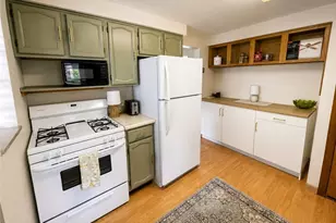 1627 Rockford Ave, Pittsburgh, PA 15226 - Photo 8