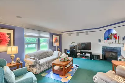 301 Commodore Drive, North Fayette, PA 15057 - Photo 8