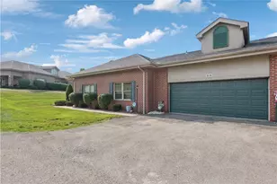 5116 Cedar Hills Blvd, Rostraver, PA 15012 - Photo 4