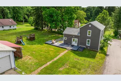 12 Wood St, Sandy Lake Boro, PA 16145 - Photo 10