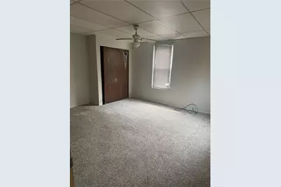 835 Hall St, Munhall, PA 15120 - Photo 10