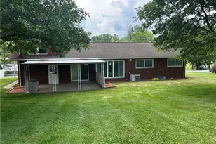 139 Oglevee Ln, Dunbar Township, PA 15425 - Photo 2