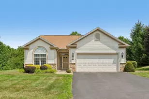 715 Roosevelt Blvd, New Sewickley Township, PA 15042 - Photo 2