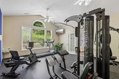 715 Roosevelt Blvd Boulevard Unit #8, New Sewickley Township, PA 15042 - Photo 40