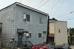 1117 Hall St, Pittsburgh, PA 15212 - Photo 1