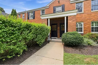 832 Thorn St #14, Sewickley, PA 15143 - Photo 4