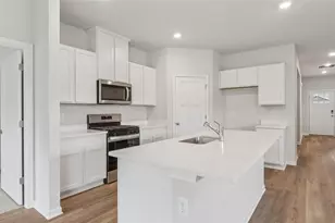 334 Gleneagles Dr, Center Township, PA 16001 - Photo 16
