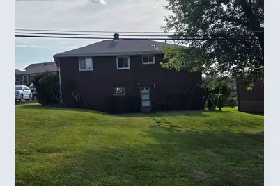 214 Bluemont Drive, West Mifflin, PA 15122 - Photo 2