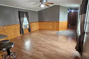 1939 Morris St, South New Castle Boro, PA 16102 - Photo 4
