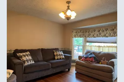 253 Service Ave, Sharon, PA 16146 - Photo 6