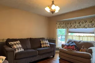 253 Service Ave, Sharon, PA 16146 - Photo 6