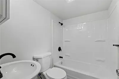 212 Hazel Street, West Mifflin, PA 15122 - Photo 10