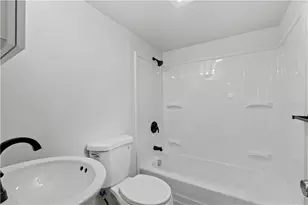 212 Hazel St, West Mifflin, PA 15122 - Photo 10