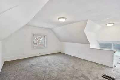627 Woodward Ave, Stowe Township, PA 15136 - Photo 22