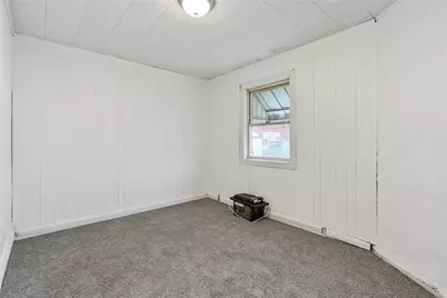 627 Woodward Ave, Stowe Township, PA 15136 - Photo 20