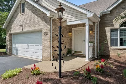 30 Pond Ct South S, Bridgeville, PA 15017 - Photo 2